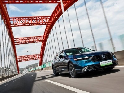 雅閣e:PHEV:以輕量化混動技術破局,106公里續航重塑B級車價值新標桿