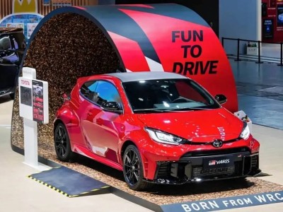 2025進(jìn)博會(huì)豐田GR YARIS登場(chǎng) 39.98萬(wàn)起售 動(dòng)力操控雙升級(jí)