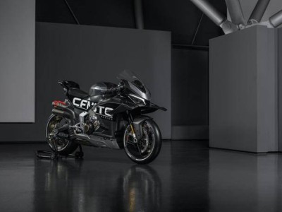 米蘭展上春風發力！V4 SR-RR原型車攜多項黑科技驚艷登場