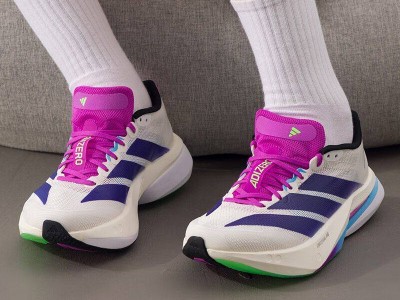 拼多多百億補貼發力!阿迪達斯女子運動跑鞋3人團僅需493元