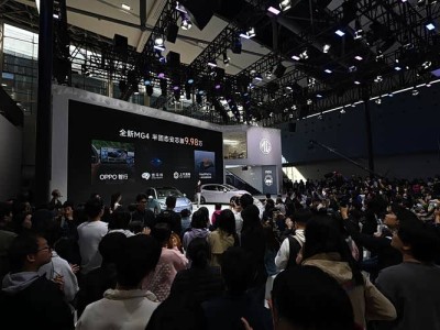 MG4半固態安芯版亮相:9.98萬開啟10萬級純電安全新標桿時代