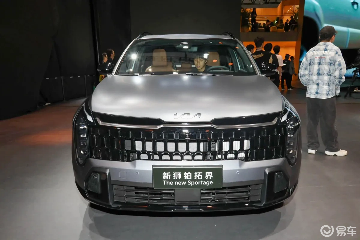 廣州車展新看點！新款獅鉑拓界亮相，2.0T動力升級，2026年入局激戰