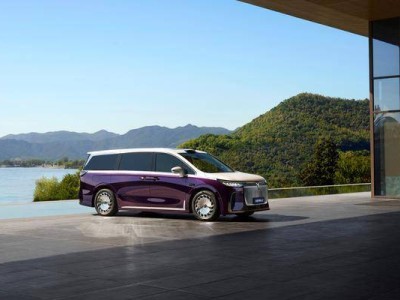 嵐圖夢想家山河上市 800V超混加持 嵐圖“三旗艦”布局再進一步