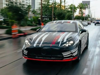 梅賽德斯-AMG發布全新純電GT四門轎跑低偽實車 2026年登場