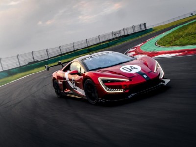 2025廣州車展：仰望汽車三款車型齊亮相 展現硬核技術實力