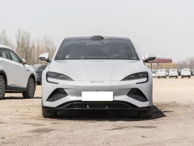 20多萬預算選純電家轎?比亞迪海豹與阿維塔06,誰才是你的心頭好?