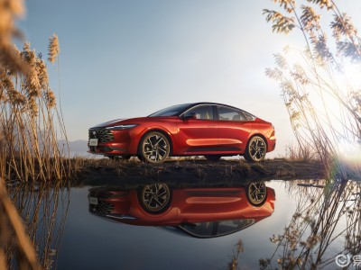 福特新蒙迪歐煥新登場:高性能動力與智能安全的完美融合