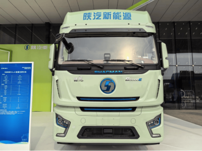 陜汽G6000E純電牽引車:專屬設(shè)計(jì)硬核三電 開啟綠色物流新征程