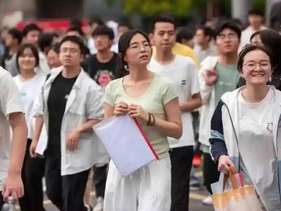 同學會保時捷引深思:階層差異下認知差距如何跨越?