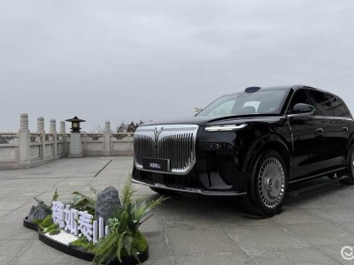 東方美學(xué)邂逅科技鋒芒,嵐圖泰山以全能實(shí)力重塑豪華SUV新格局