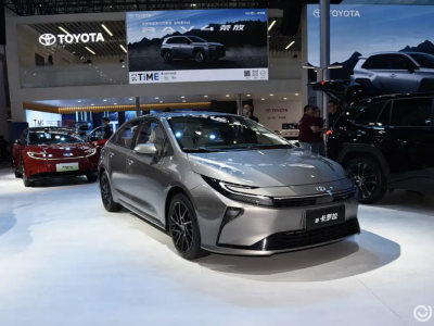 新卡羅拉12月21日上市在即,尺寸升級,12.9英寸大屏加持智能互聯