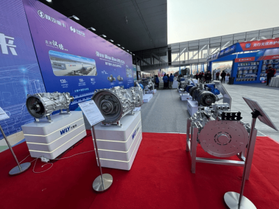 萬里揚(yáng)三款產(chǎn)品連續(xù)亮相陜汽年會(huì),憑技術(shù)、適配與成本優(yōu)勢“破局”