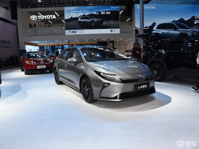 一汽豐田新款卡羅拉將至!外觀內(nèi)飾升級(jí),尺寸加長(zhǎng),12月21日或登場(chǎng)