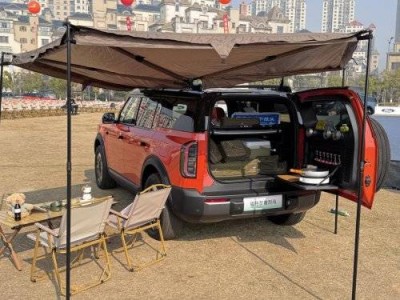 南昌街頭邂逅智趣烈馬上市盛典，方盒子造型吸睛質(zhì)感超棒