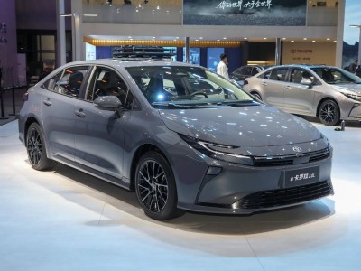 新款豐田卡羅拉煥新登場(chǎng)！軸距加長(zhǎng)動(dòng)力升級(jí)，價(jià)格親民能否重振銷量？