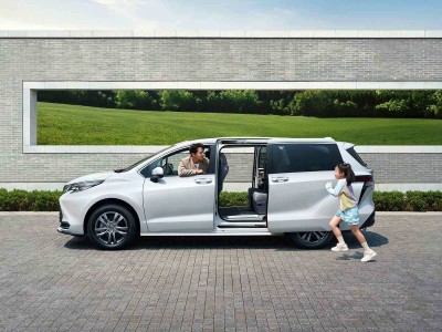 MPV油耗大揭秘！混動燃油多款車型，省油之選全在這兒了