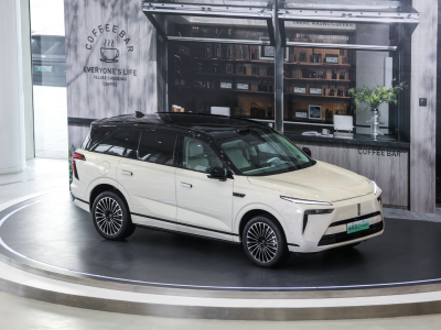 技術派掌舵！魏牌新帥攜全新藍山能否重振高端新能源市場？