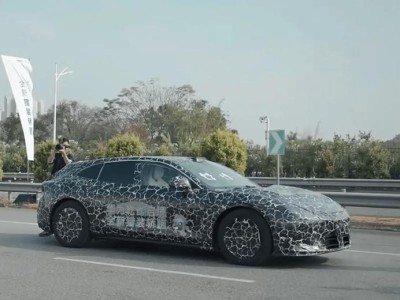 啟境首款車型全國路測中 厚偽裝難掩凌厲線條 2026年6月將上市
