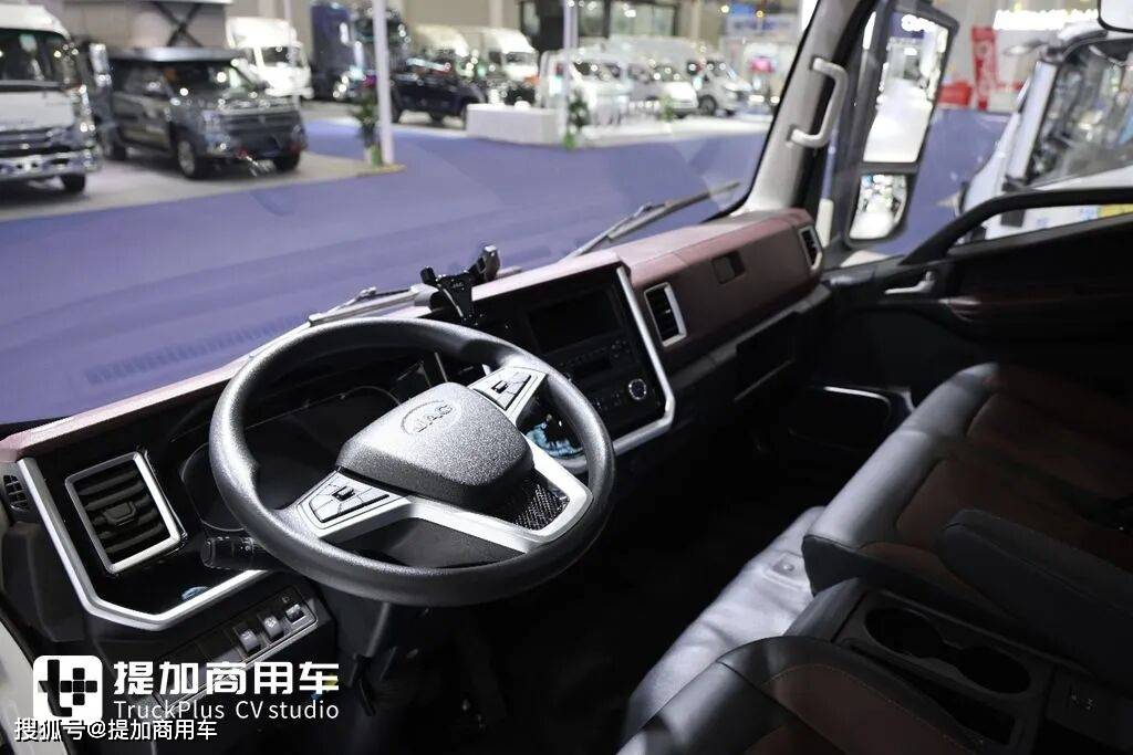 江淮帥鈴ES9內飾