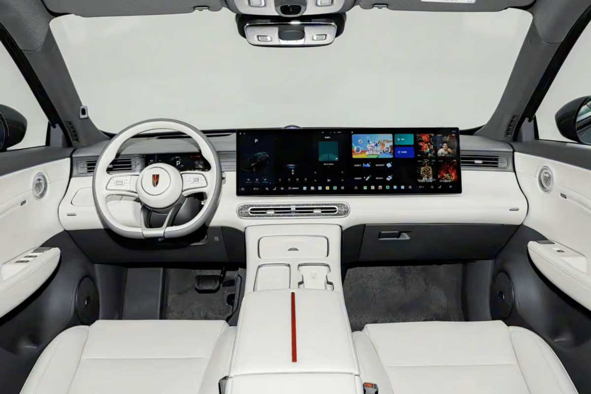 紅旗HS6 PHEV內飾